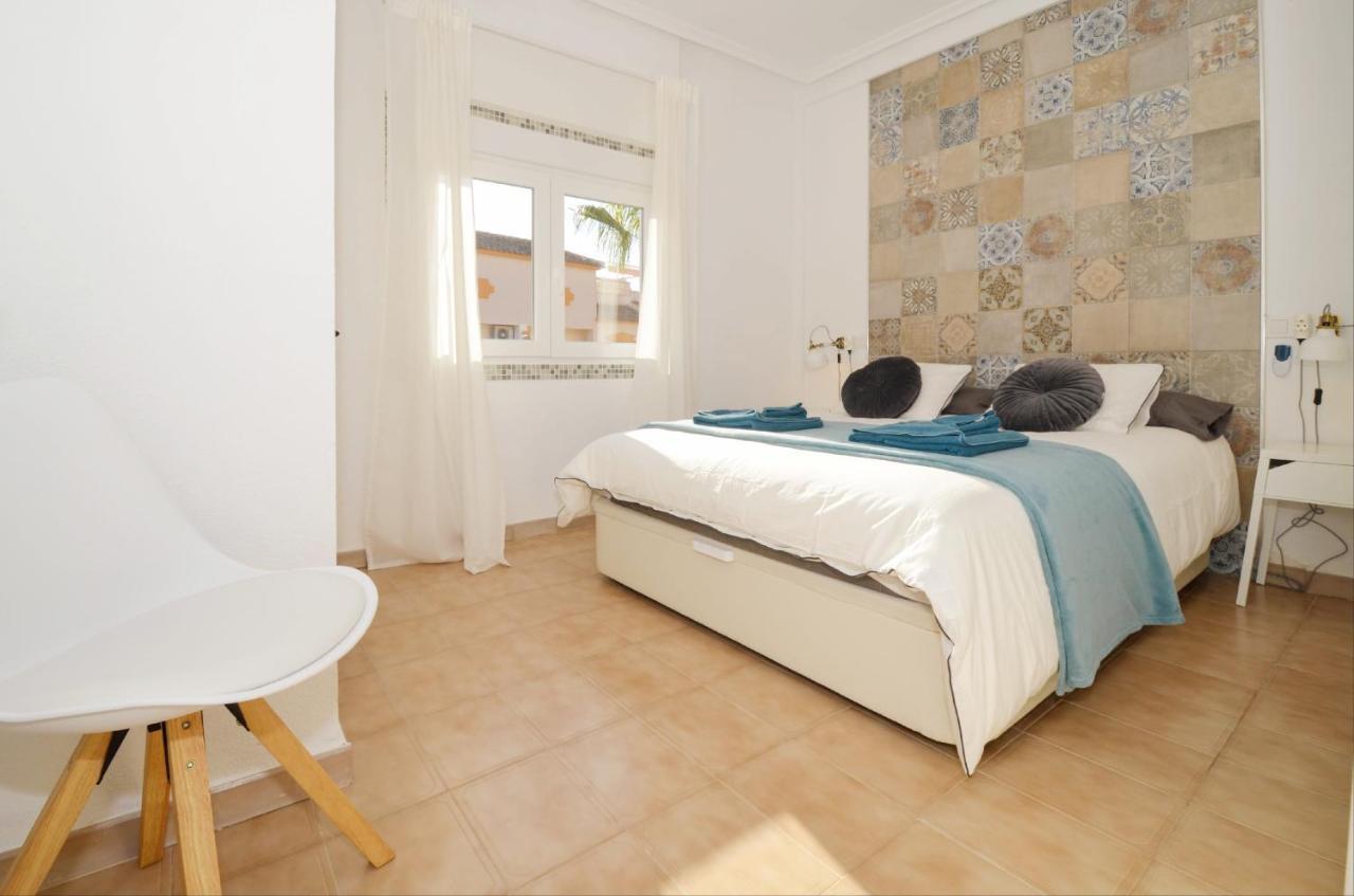Punta Prima Pleasure Apartment Torrevieja Exterior foto